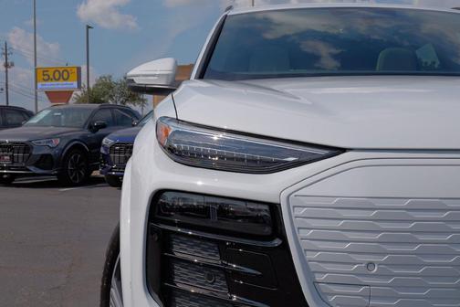 2025 Audi Q6 e-tron Premium