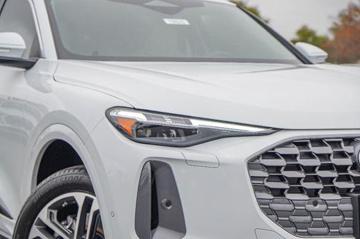 2025 Audi Q5 2.0T quattro Premium