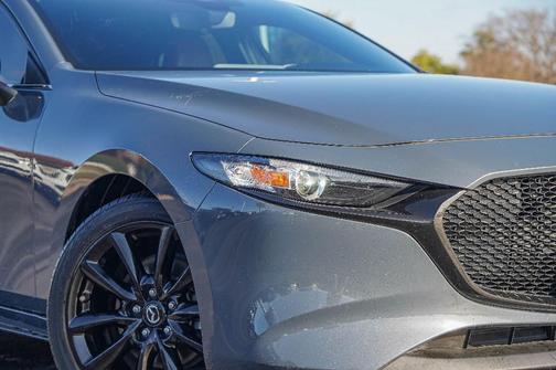 2023 Mazda Mazda3 2.5 S Carbon Edition