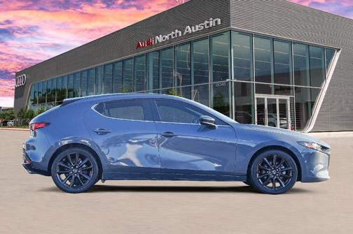 2023 Mazda Mazda3 2.5 S Carbon Edition