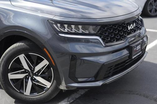 2022 Kia Sorento S