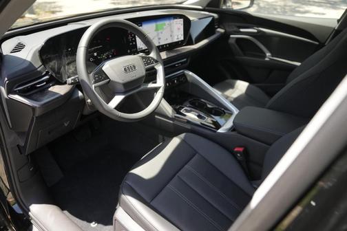2025 Audi Q5 2.0T quattro Premium