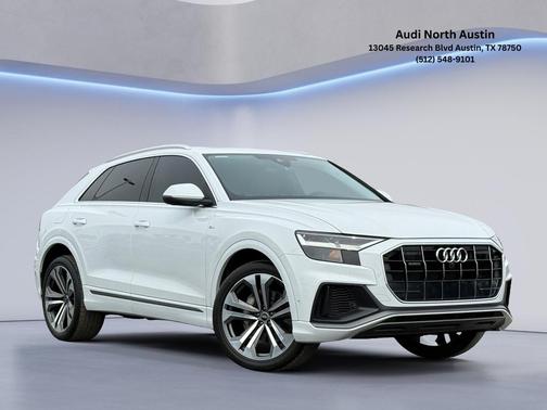 2022 Audi Q8 55 Premium Plus
