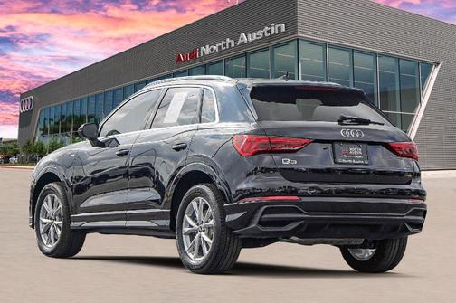 2023 Audi Q3 45 S line Premium