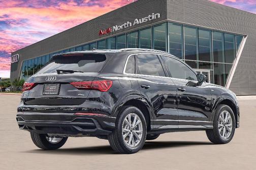 2023 Audi Q3 45 S line Premium