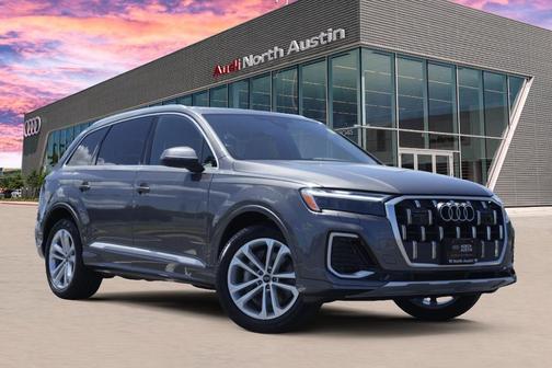 2025 Audi Q7 45 Premium Plus