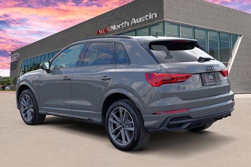 2025 Audi Q3 45 S line Premium