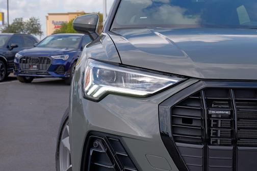 2025 Audi Q3 45 S line Premium