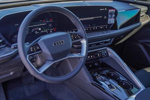 2025 Audi Q5 2.0T quattro Premium