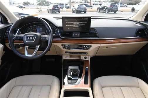 2022 Audi Q5 45 S line quattro Premium