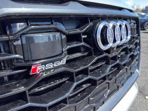 2023 Audi RS Q8 4.0T quattro