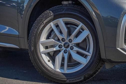 2022 Audi Q5 45 S line quattro Premium