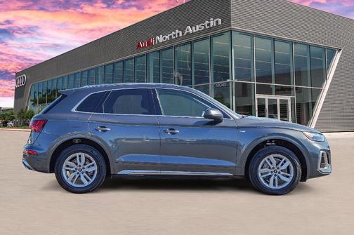 2022 Audi Q5 45 S line quattro Premium
