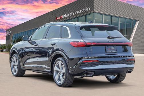 2025 Audi Q5 2.0T quattro Premium