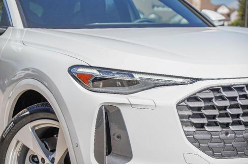 2025 Audi Q5 2.0T quattro Premium