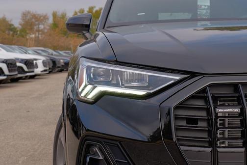 2025 Audi Q3 45 S line Premium