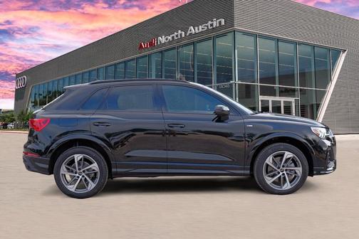 2025 Audi Q3 45 S line Premium