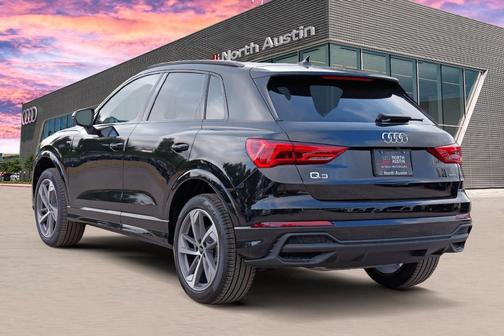 2025 Audi Q3 45 S line Premium