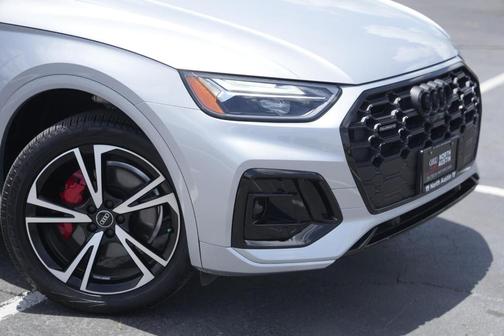 2025 Audi Q5 45 S line quattro Premium