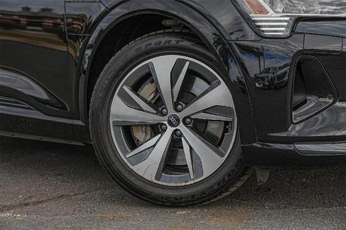 2024 Audi Q8 e-tron Premium