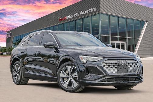 2024 Audi Q8 e-tron Premium