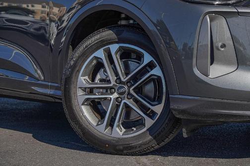 2025 Audi Q5 2.0T quattro Premium