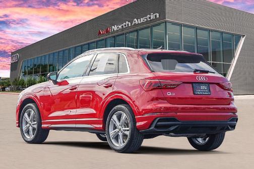 2023 Audi Q3 45 S line Premium