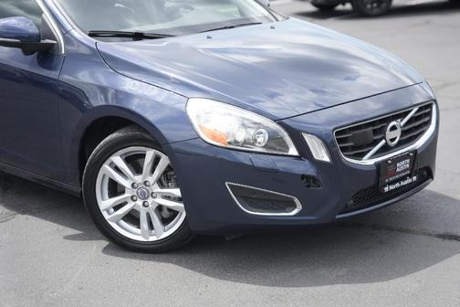 2013 Volvo S60 T5