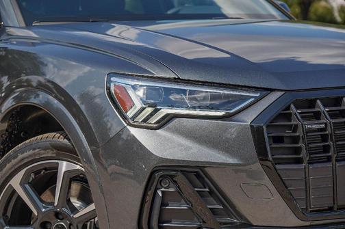 2025 Audi Q3 45 S line Premium