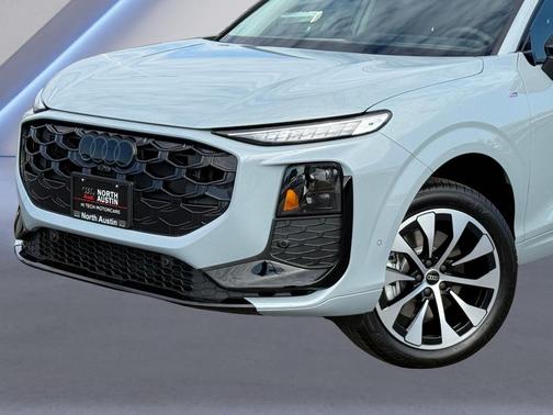 Arrow Gray Pearl 2026 Audi Q3 S line