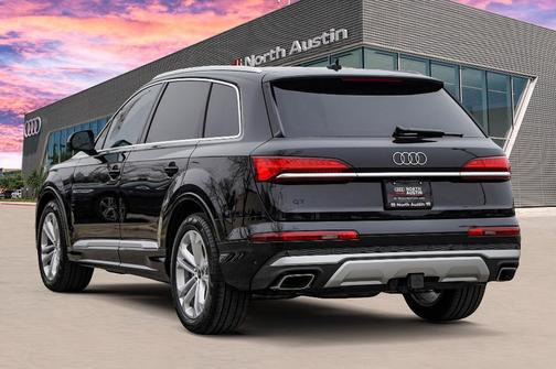 2025 Audi Q7 55 Prestige