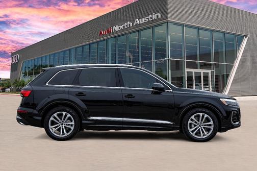 2025 Audi Q7 55 Prestige