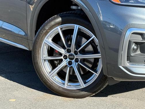 2024 Audi SQ5 3.0T Premium Plus