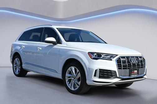 2023 Audi Q7 45 Premium