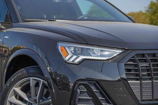 2025 Audi Q3 45 S line Premium