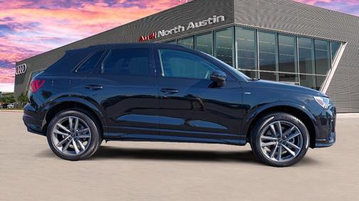2025 Audi Q3 45 S line Premium
