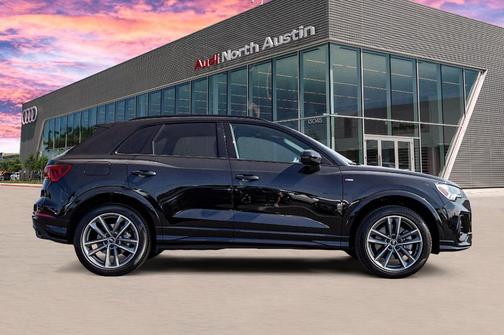2025 Audi Q3 45 S line Premium