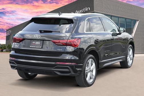 2023 Audi Q3 45 S line Premium