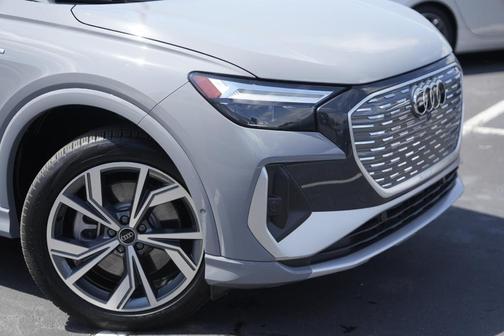 2024 Audi Q4 e-tron 50 Premium Plus