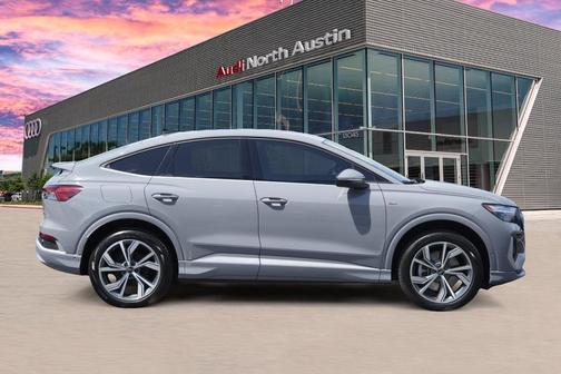 2024 Audi Q4 e-tron 50 Premium Plus