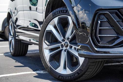 2022 Audi Q3 45 S line Premium