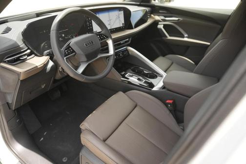 2025 Audi Q5 2.0T quattro Premium