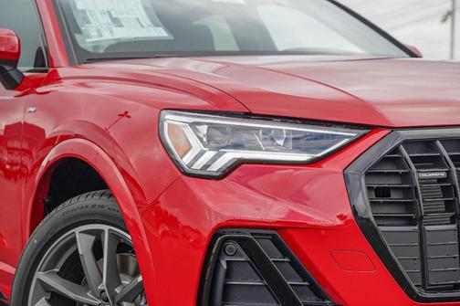 2025 Audi Q3 45 S line Premium