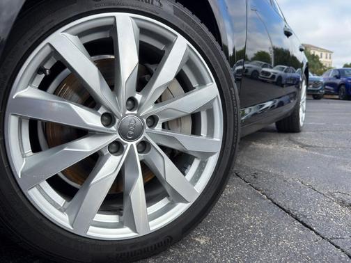 Mythos Black Metallic 2017 Audi A4 2.0T Premium
