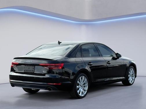 Mythos Black Metallic 2017 Audi A4 2.0T Premium