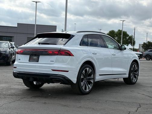 White 2026 Audi Q8 55 Premium