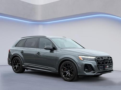 Daytona Gray Pearl Effect 2025 Audi SQ7 4.0T Premium Plus