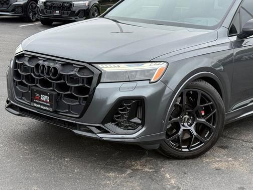 Daytona Gray Pearl Effect 2025 Audi SQ7 4.0T Premium Plus