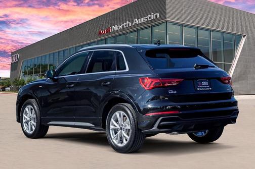 2025 Audi Q3 45 S line Premium