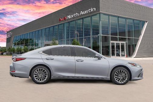 2025 Lexus ES 350 Ultra Luxury
